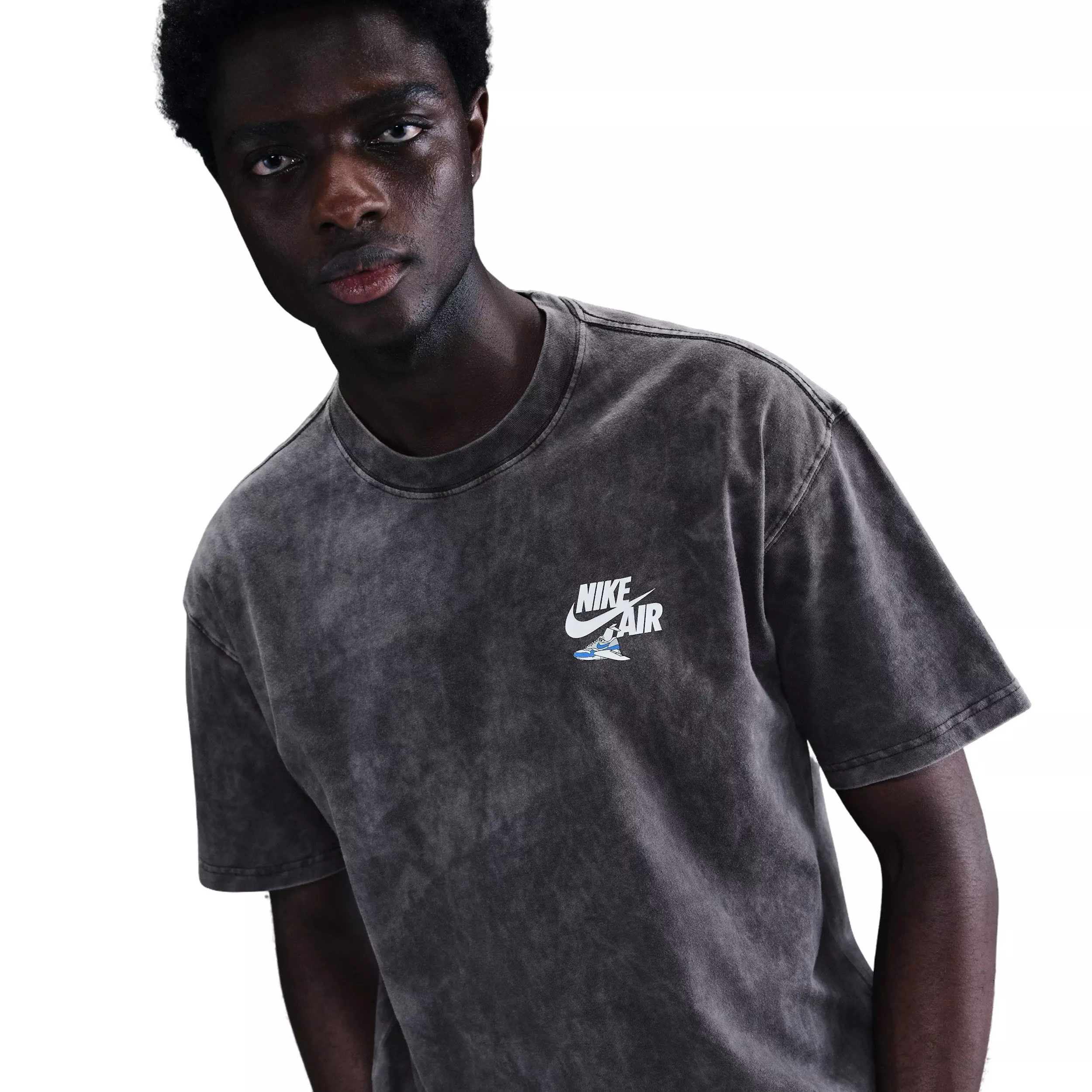 Nike Men's Graphic Oversized Sportswear T-Shirt - Green